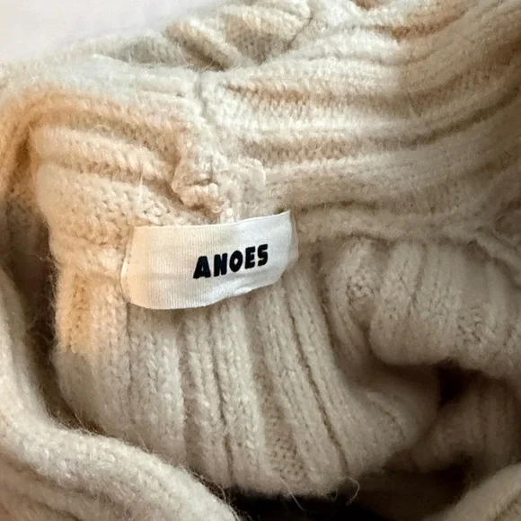 Cozy Cream Ribbed Turtleneck Sweater - Picture 5 of 5